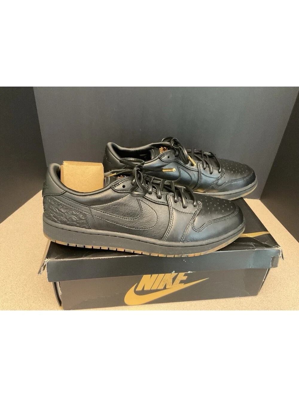 Mens Nike Air Jordan 1 Retro Low Xuanwu Year Of The Snake Shoes. Size 12. Nice!